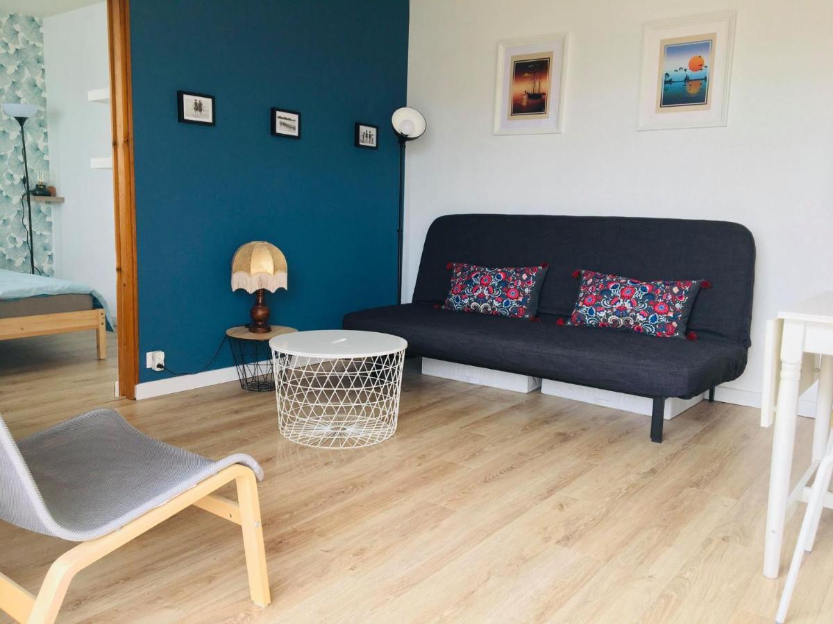Bleu Sale - F2 Courseulles Avec Balcon Apartment Bagian luar foto