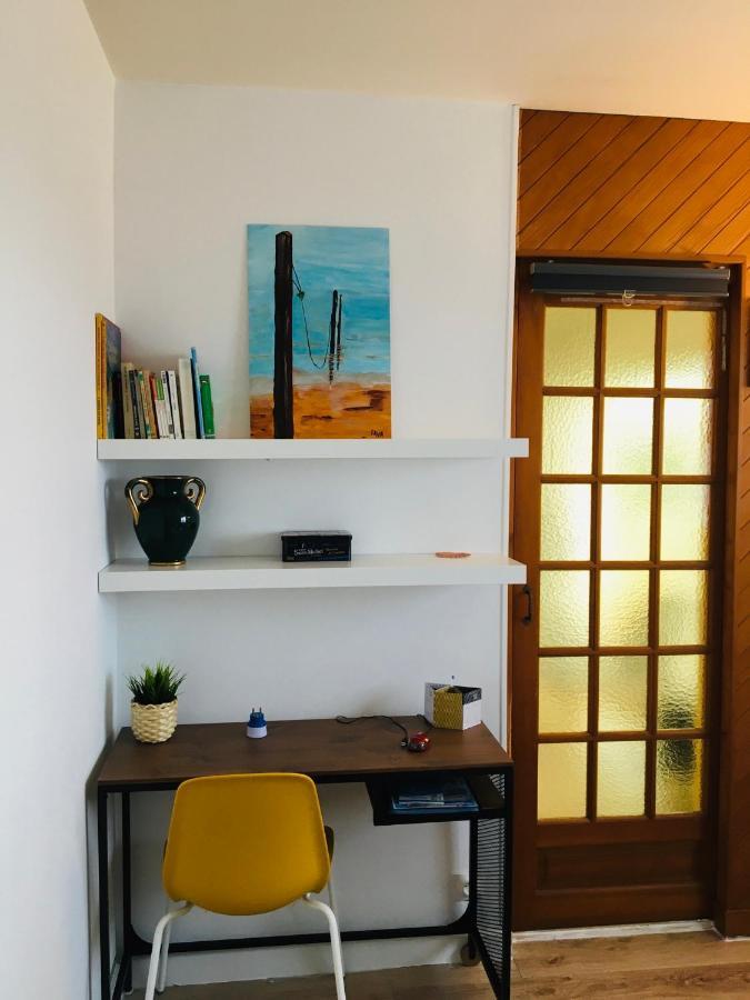 Bleu Sale - F2 Courseulles Avec Balcon Apartment Bagian luar foto